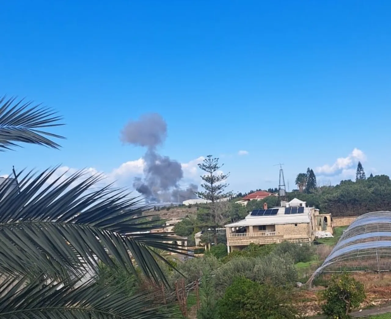 عاجل / غارات إسرائيلية على جنوب وشرق لبنان 