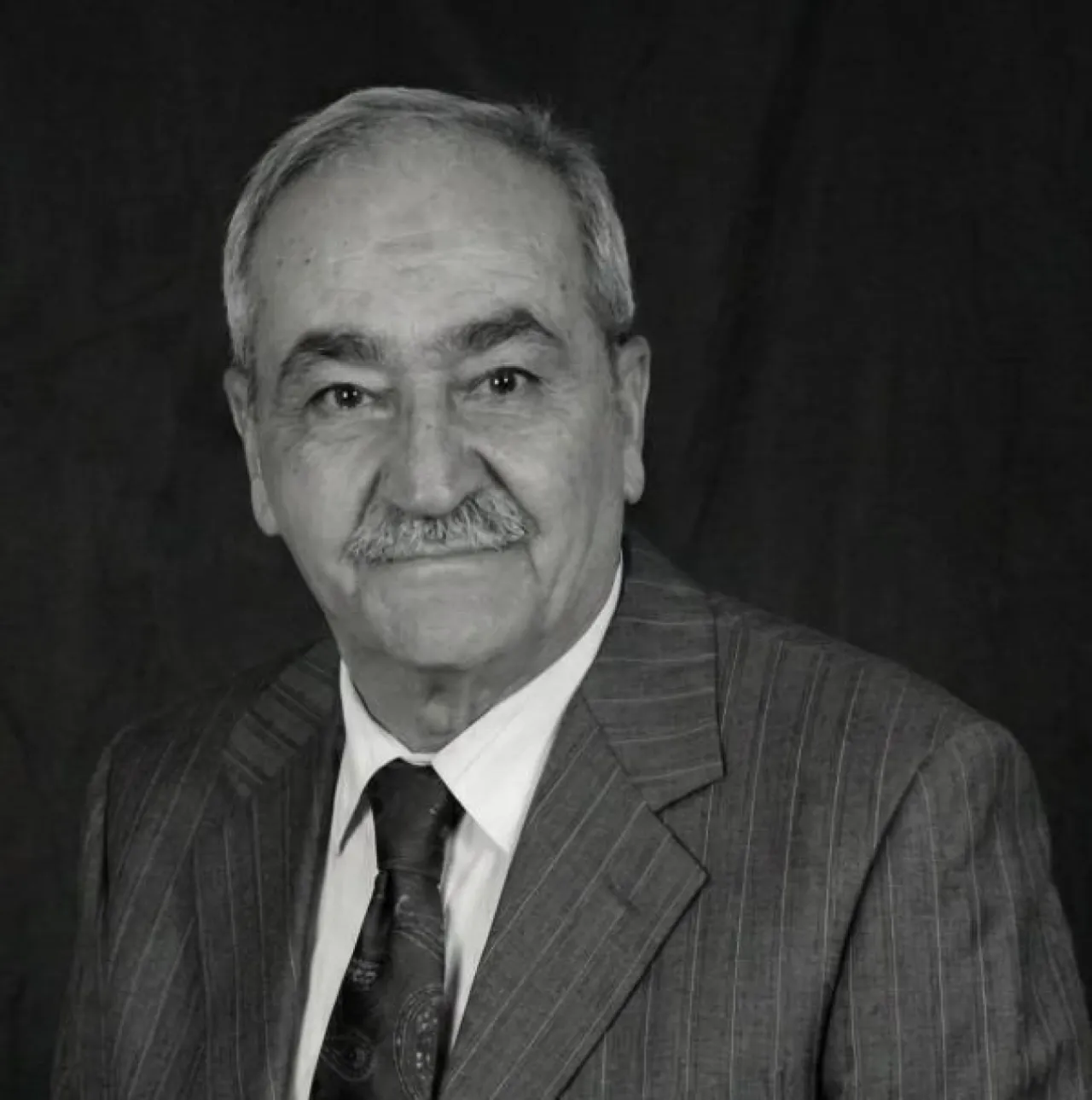 وفاة الصحفي بسام الياسين