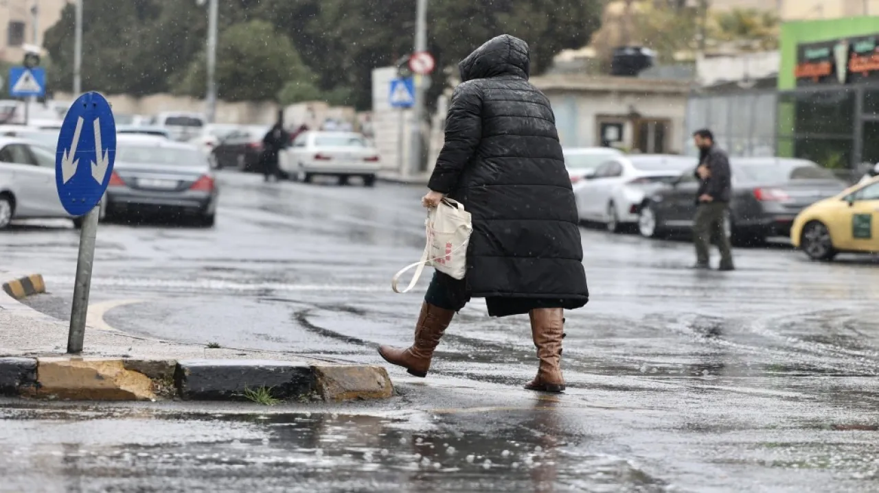 The lowpressure system revitalizes the rainy season in Jordan and improves performance with percentages ranging between 3 and 