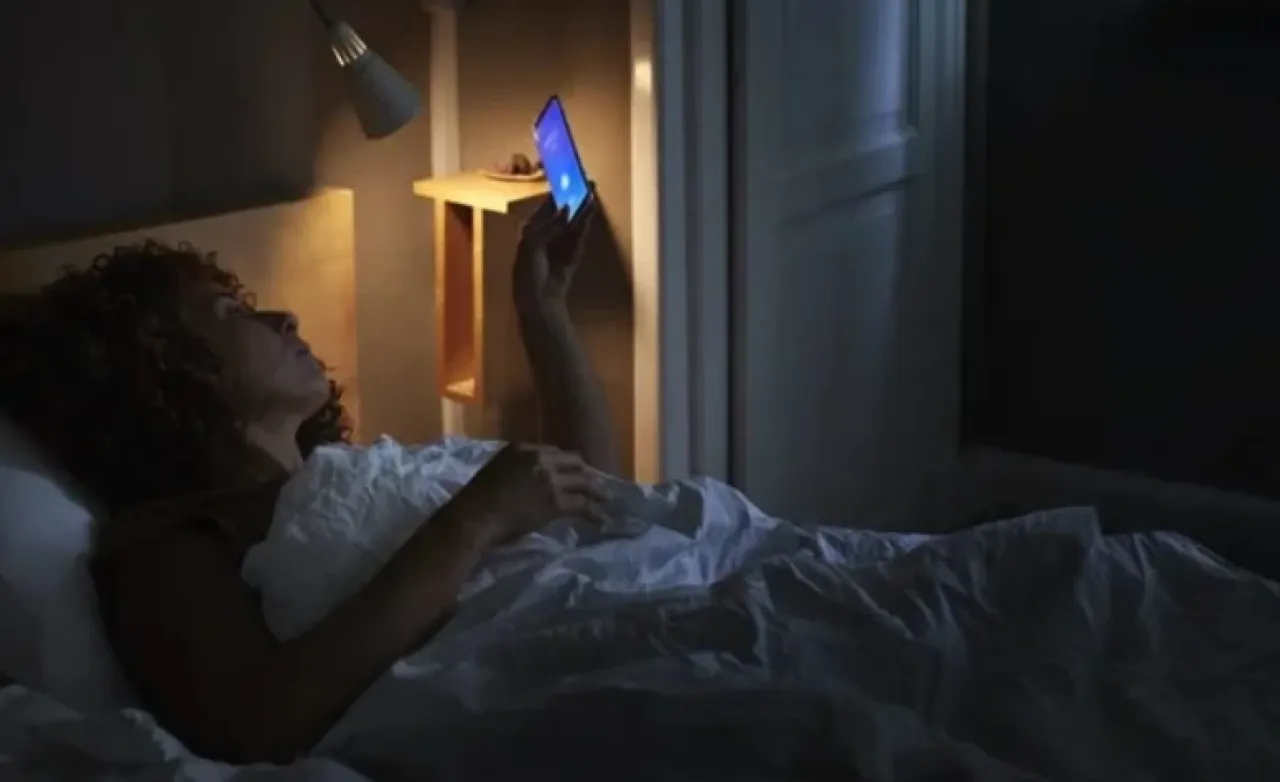 Why do we wake up at 4 AM Experts reveal the reasons and solutions