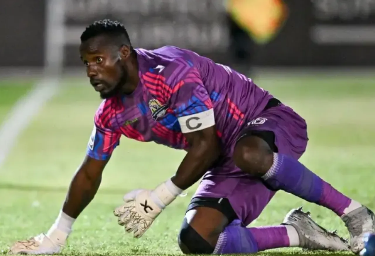 زيمبابوي تتسلح بـ(أربعيني) أمام صلاح 