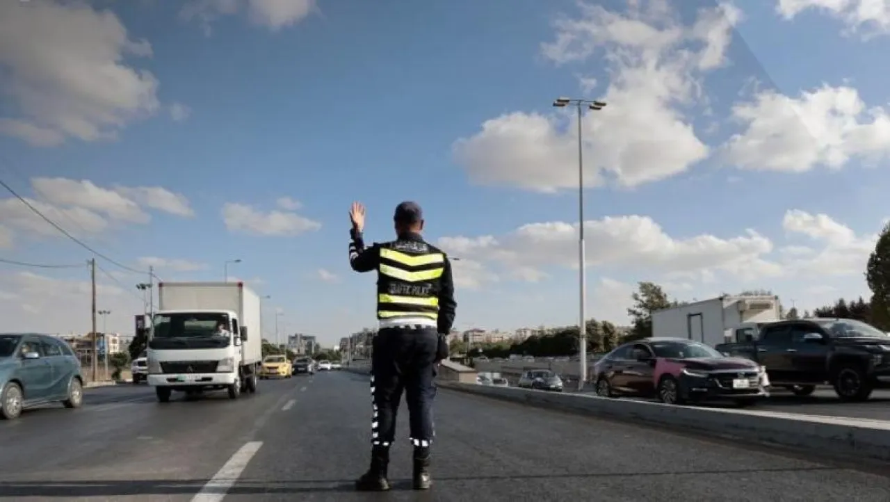 الأردن.. حملة موسّعة لضبط المركبات منتهية الترخيص 