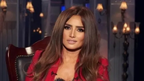 ماذا قالت؟ زينة تفاجئ الجمهور بتعبير صادم وغير لائق عن الرجال