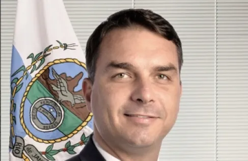 نجل الرئيس البرازيلي السابق جايير بولسونارو يعلن ترشحه للرئاسة