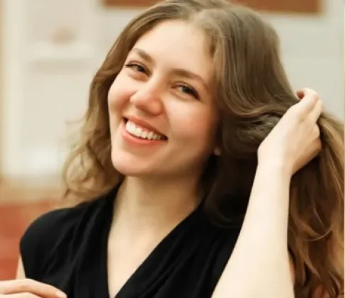 عاهة مستديمة.. فنانة مصرية تواجه صلعاً جزئياً بسبب جلسة تجميل خاطئة