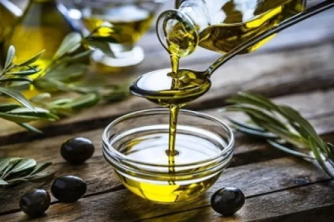 Jordanians eagerly await imported olive oil