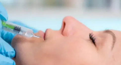 تحذيرات من حقن الفيلر التجميلية للوجه بعد كشف تفاصيل جديدة عن أخطار صحية