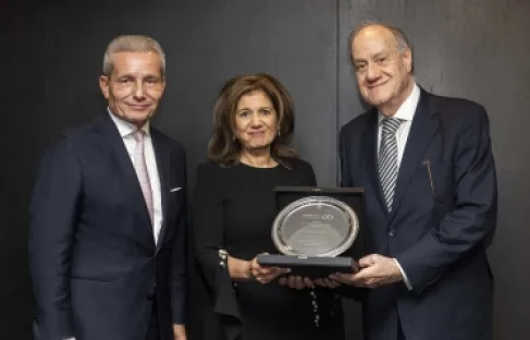 جمعية المصرفيين العرب في لندن تمنح رندة الصادق جائزة الإسهامات المتميزة في القطاع المصرفي العربي للعام 2025