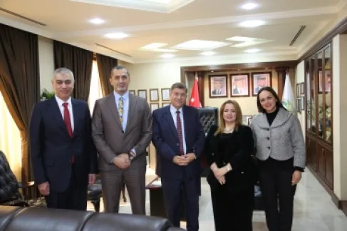 دائرة المكتبة في جامعة الزيتونة تنظّم ورشة لتعزيز مهارات النشر الأكاديمي