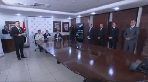 كيف سيكون شكل الدوام والإجازات للمكلفين بخجمة العلم؟ الجيش يجيب..