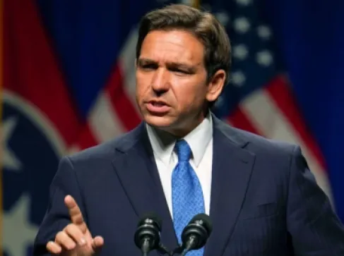 بعد تكساس.. حاكم ولاية فلوريدا يدرج الإخوان في قائمة الإرهاب