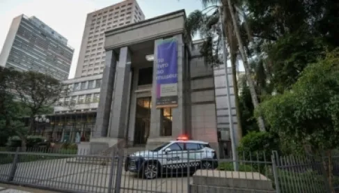Armed Technical Heist.. Theft of 8 Paintings by (Matisse) from the Second Largest Library in Brazil