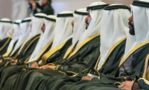 الإمارات تنظم عرساً جماعياً لـ1086 شخصاً