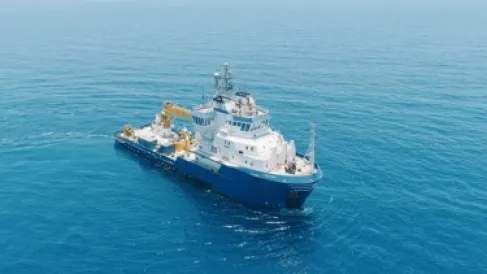 باحث سعودي يفك شفرة أخطر الملوثات البحرية وحطام السفن