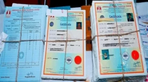 الهند تكشف أكبر عملية تزوير في العالم