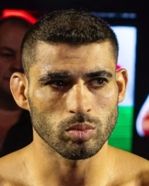 نورس أبزاخ.. خريج من (الشرق الأوسط) ينتزع لقب بطولة PFL MENA 