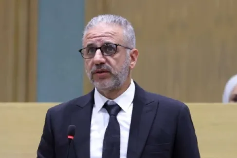 ربيحات: أقم الصلاة يا دولة الرئيس.. نريد الوظائف