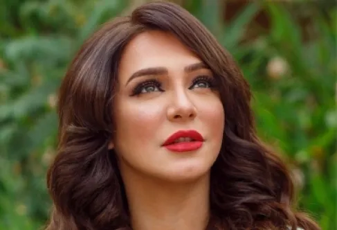 سلاف فواخرجي توضح موقفها من الهجوم المتواصل عليها