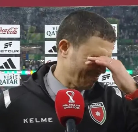 سلامي يبكي فرحا بتأهل النشامى ويكشف عن إصابة يزن النعيمات  -فيديو