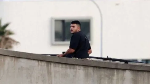 الشرطة الأسترالية: منفذا هجوم سيدني هما والد وابنه