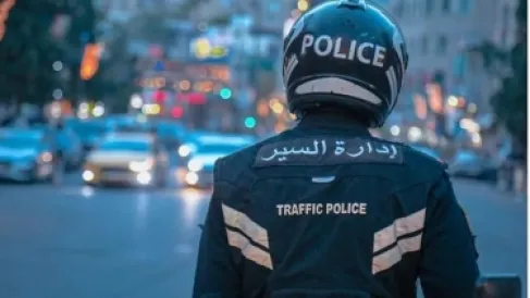 خطة مرورية تزامنا مع مبارة المنتخب والسير يحذر من المخالفات الخطرة