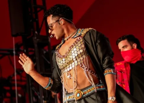 محمد رمضان يحصل على جائزة الفن والثقافة من فرنسا