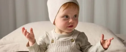 ملياردير صيني يثير الجدل بعد إنجاب أكثر من 100 طفل