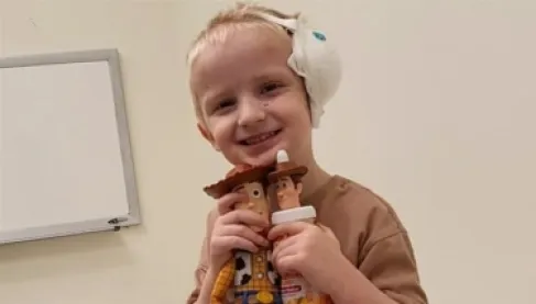 أميركا.. هجوم كلبين يشوّه طفلاً ويفقده أذنه أثناء انتظار الحافلة المدرسية