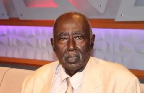 وفاة أيقونة الموسيقى السودانية عبد القادر سالم عن 79 عامًا