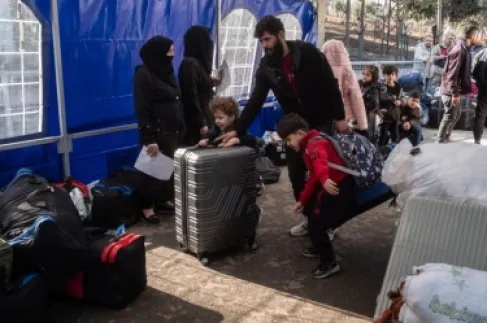 A million Syrian refugees in Lebanon and Turkey return to their country