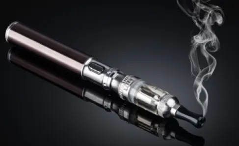 دراسة: السجائر الإلكترونية تضاعف خطر النوبة القلبية لدى المدخنين سابقاً