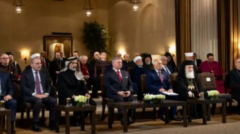 الملك يستقبل قيادات دينية مسيحية وإسلامية مقدسية وأردنية