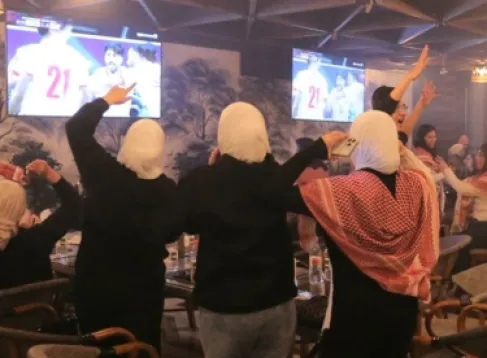 (مباراة النشامى) ترفع حجوزات المطاعم والمقاهي إلى %100