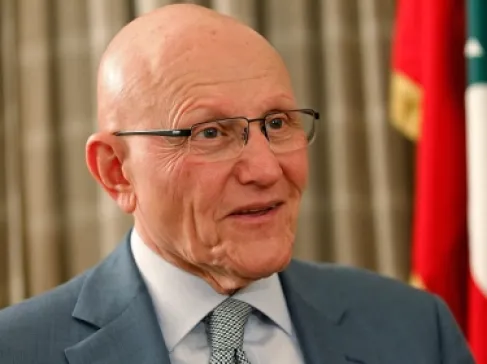 رجل أعمال أردني يوجه إنذارا عدليا لتمام سلام بتهم احتيال وتهريب أموال - وثيقة