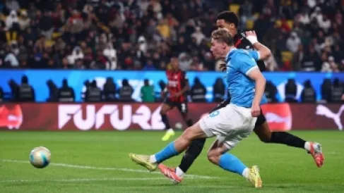 في السعودية .. نابولي يثأر من ميلان ويتأهل لنهائي كأس السوبر