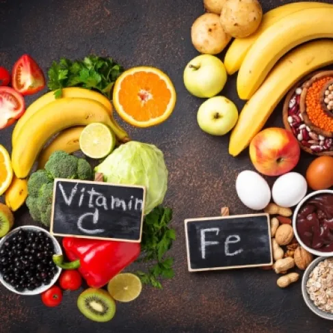 ماذا يحدث لجهازك المناعي عند تناول الحديد وفيتامين سي معا؟