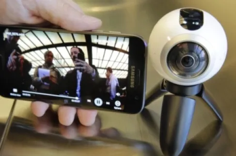 بدلا من كاميرا الكمبيوتر الضعيفة.. هكذا تحوّل هاتفك الجوال إلى (ويب كام)