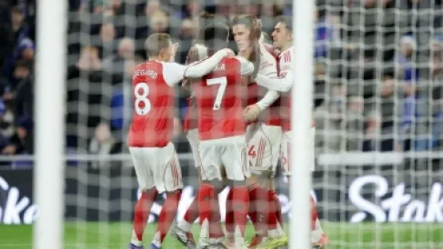 آرسنال يستعيد صدارة البريميرليج بفوز شاق على إيفرتون