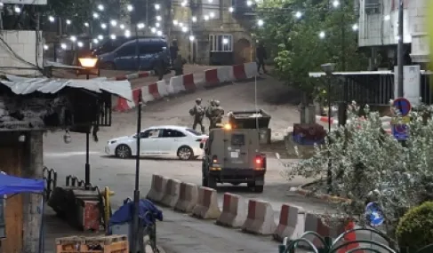 الاحتلال يشن حملة مداهمات واعتقالات واسعة في الضفة