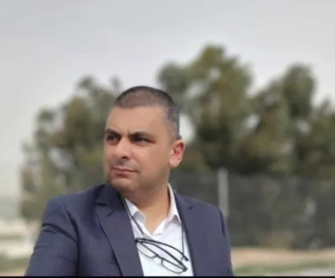 الأردن نخلة من رمت عليه الدنيا أسقطت له رطبا...