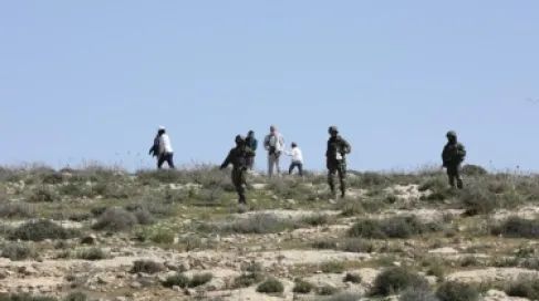 3 إصابات جراء اعتداء مستوطنين بالضرب على فلسطينيين في طولكرم