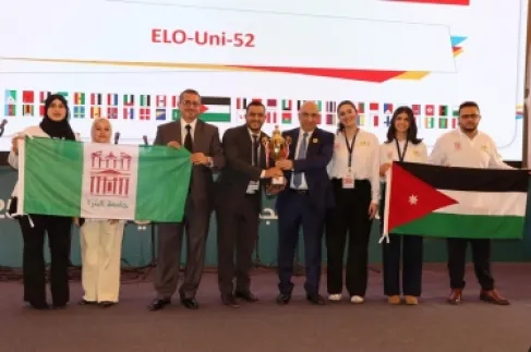 جامعة البترا تحصد المركز الثالث وجائزة أفضل فكرة في خدمة المجتمع بأولمبياد اللغة الإنجليزية العالمي للجامعات 2025