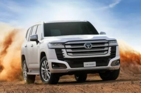 نظرة على سوق سياراتSUV  في الأردن وكيف أثّرت تويوتا لاند كروزر الهجينة الجديدة في المشهد المتغيّر