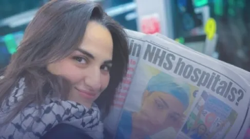 بريطانيا تعتقل الطبيبة رحمة العدوان