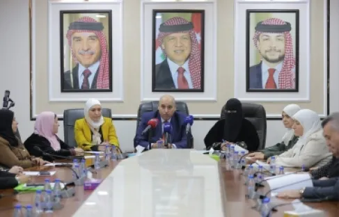 القاضي: المرأة شريك أساسي في مسيرة البناء والتحديث