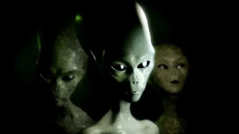 طيار يزعم أنه التقى بـ