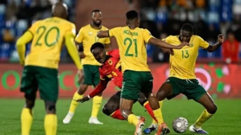 فوستر يقود جنوب إفريقيا إلى تجاوز أنغولا