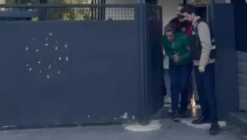 تركيا.. آلام في البطن تكشف تهريب 49 كبسولة حشيش داخل جسد مسافر مغربي