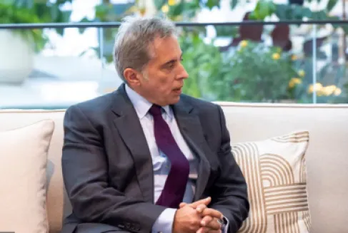 جعفر حسان في وزارة الخارجية!