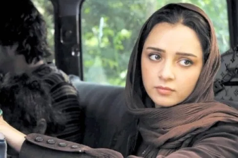 نجمة إيرانية تعتزل التمثيل احتجاجا على (الحجاب الإلزامي)